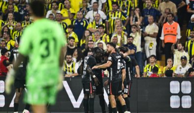 Süper Lig’in ilk derbisinde gülen Beşiktaş oldu! Fenerbahçe 2-1 Beşiktaş